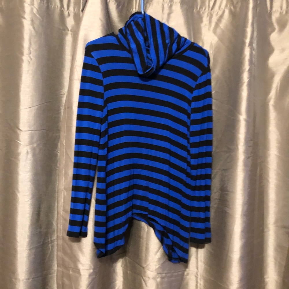 Cute women’s top!